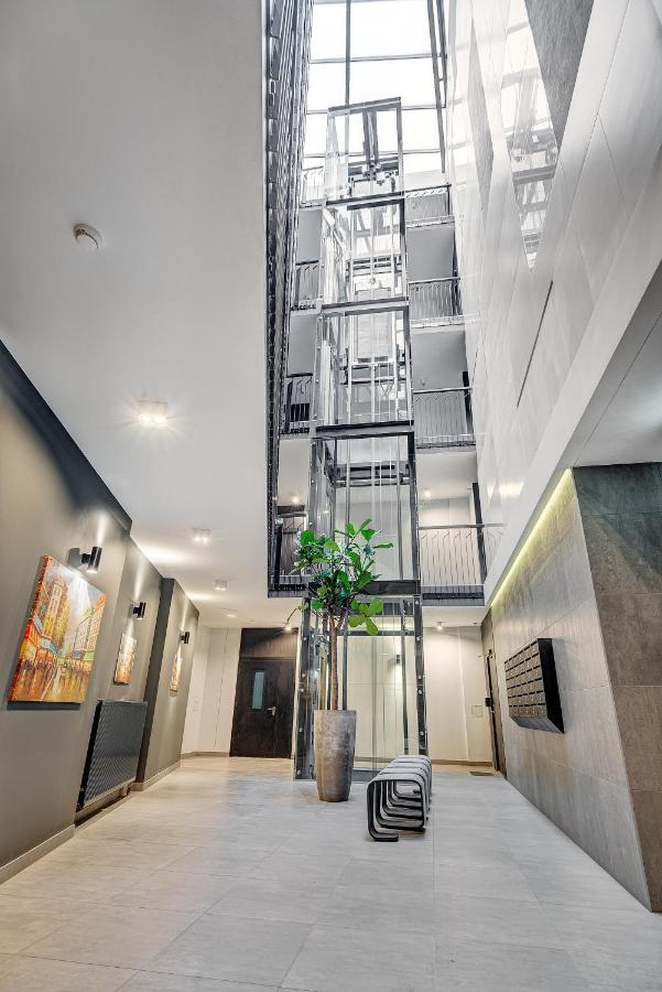 Happy Inn Presidential, Self Check-In, Parking In The Underground Garage Vilnius Exterior photo