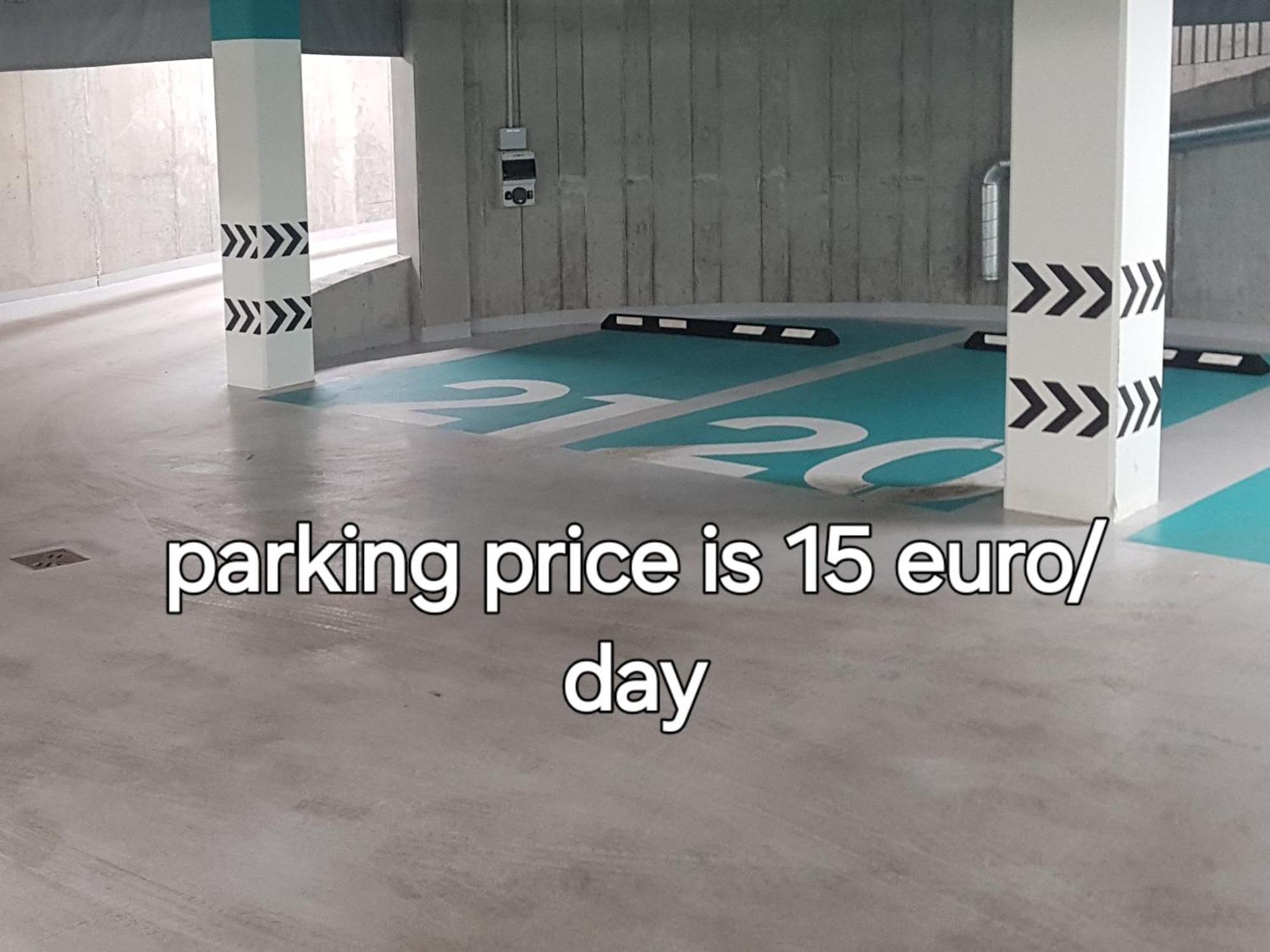Happy Inn Presidential, Self Check-In, Parking In The Underground Garage Vilnius Exterior photo