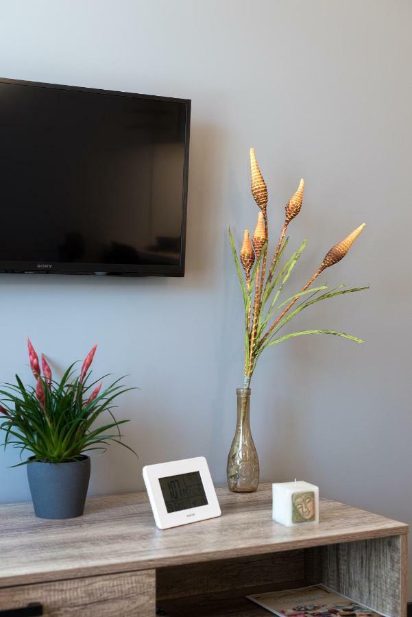 Happy Inn Presidential, Self Check-In, Parking In The Underground Garage Vilnius Exterior photo